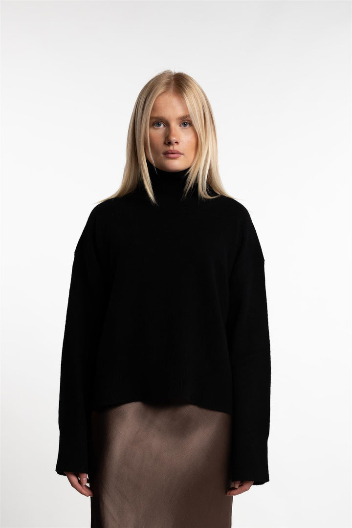 Abigail Knit- Black