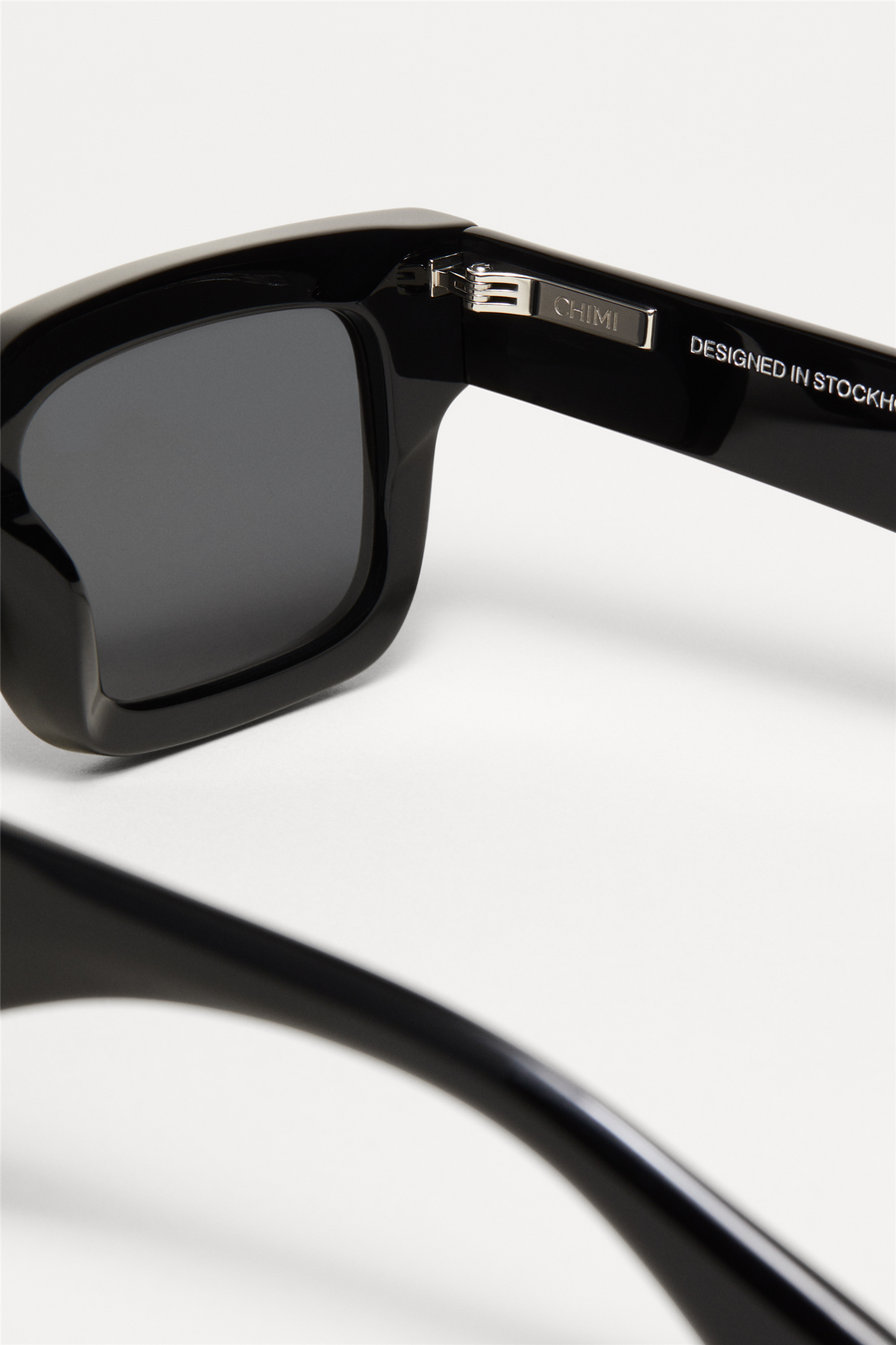 05 Black