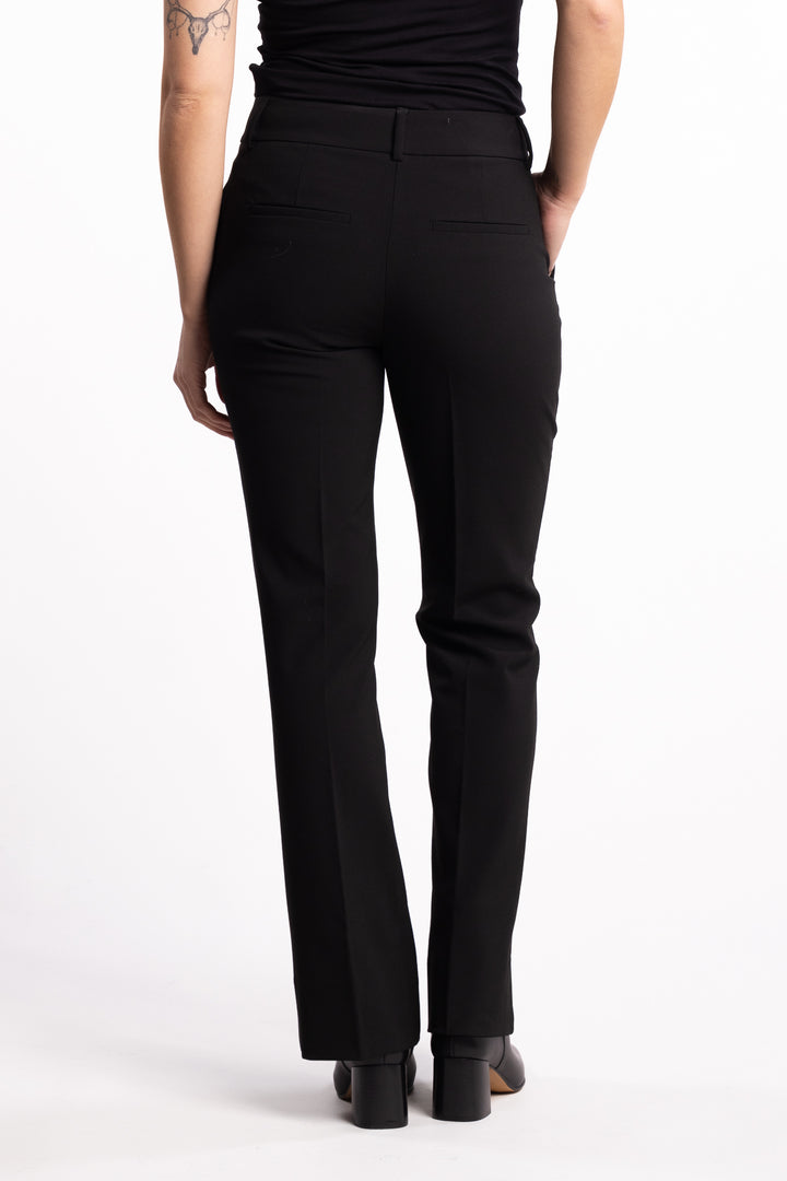 ClaraFV Regular - Black
