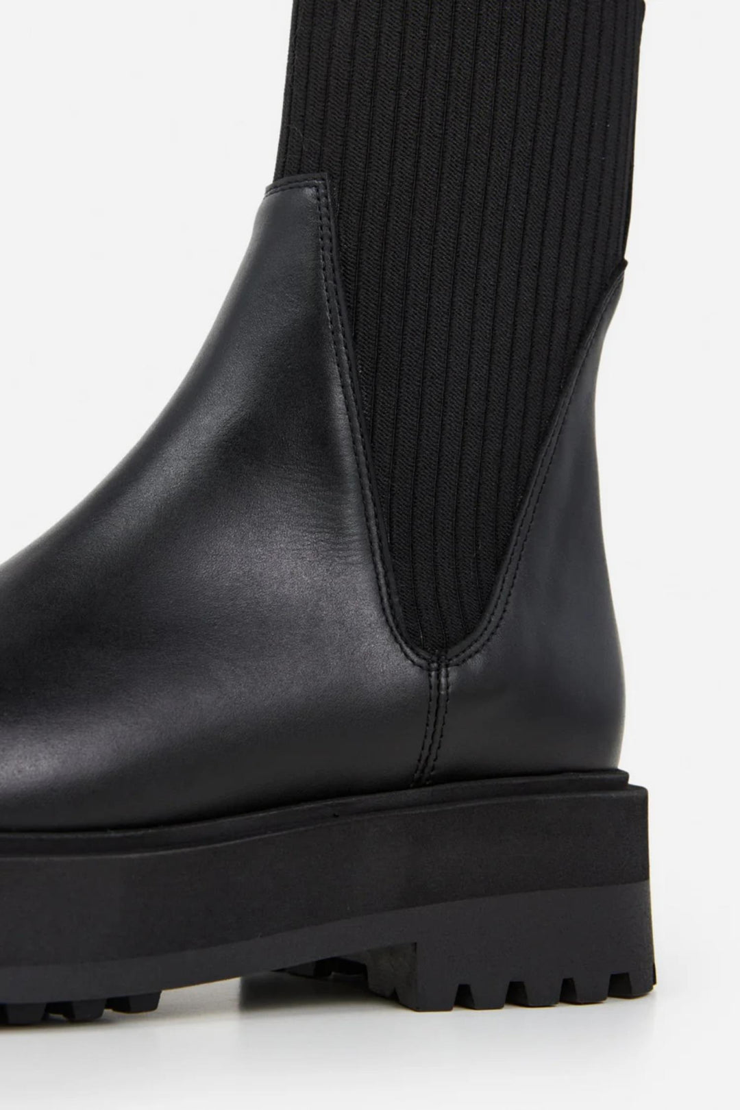 Aurora Leather- Black
