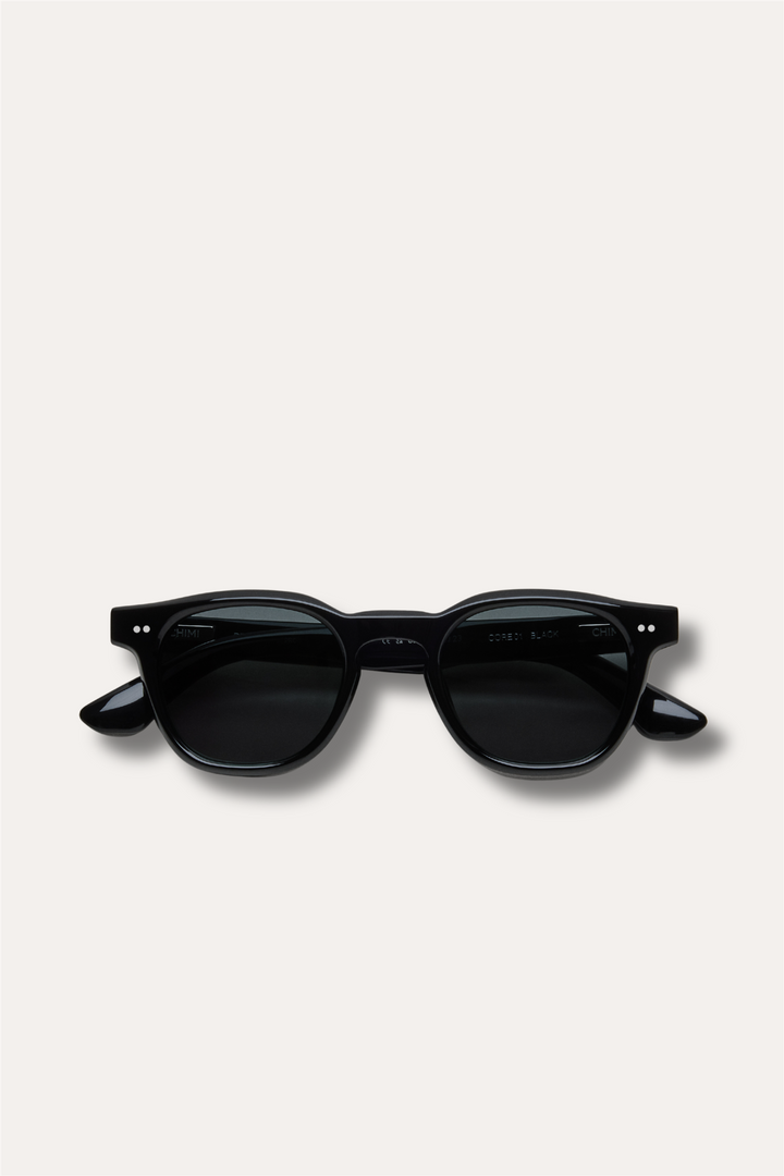 01 Black