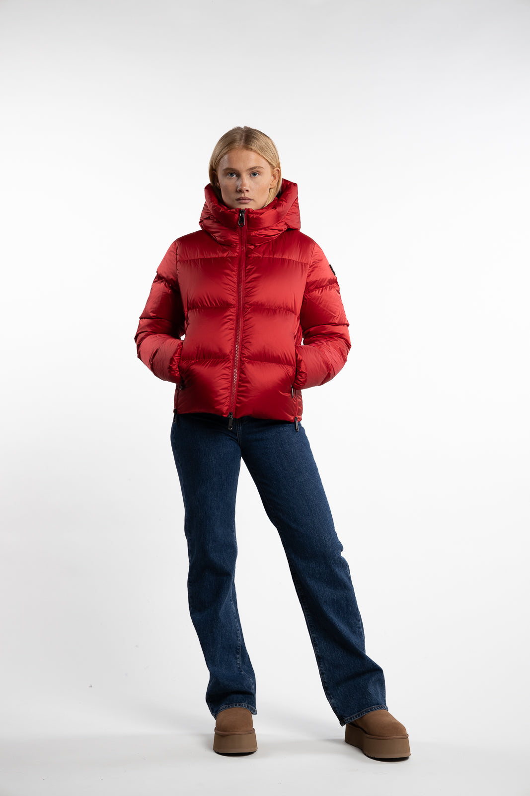 Val Cenis Short- Bright Red