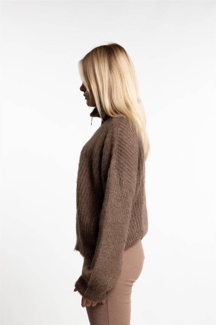 Florie Brushed Zip Knit- Chocolate Brown