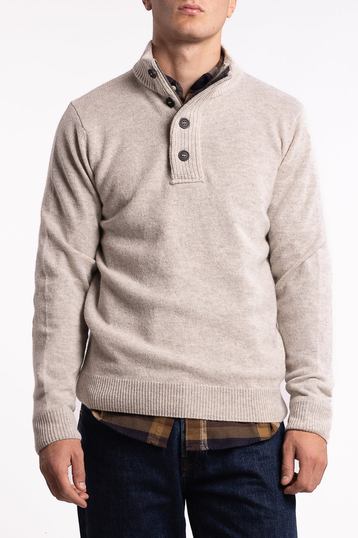 Essential Patch Half Zip Hafwinch