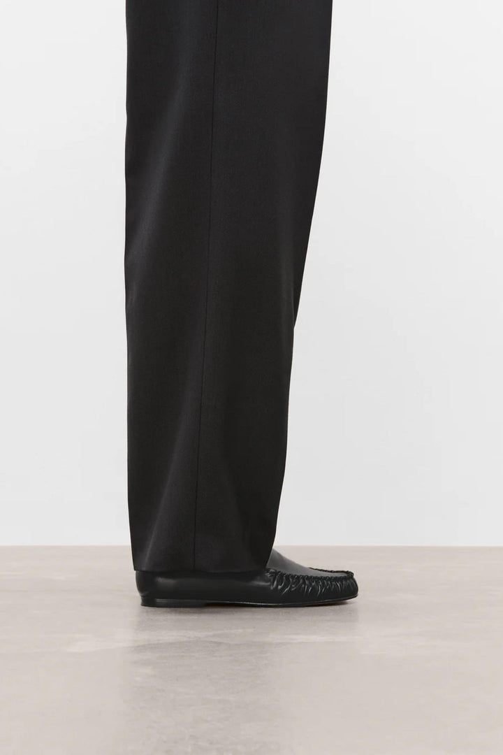 Bon Bon- Black Leather