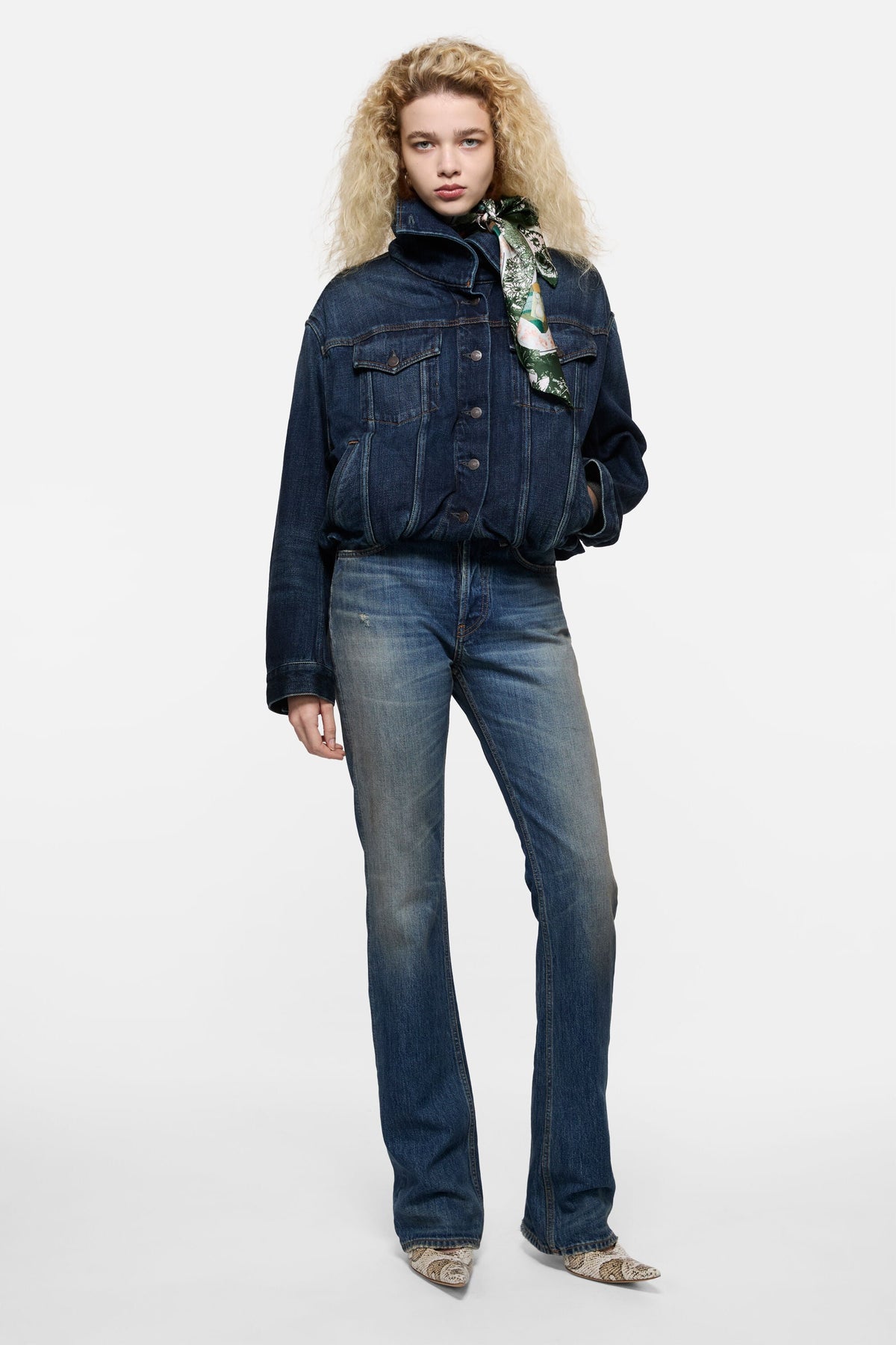 Acne Studios 2009F Mid Blue Bingo - modellbilde