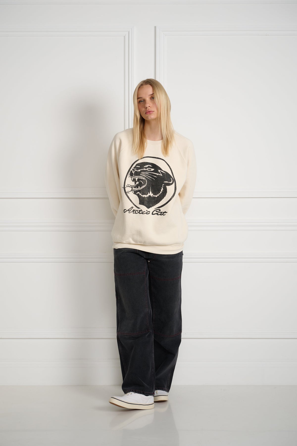 Arctic Raglan Sleeves Crewneck Cream