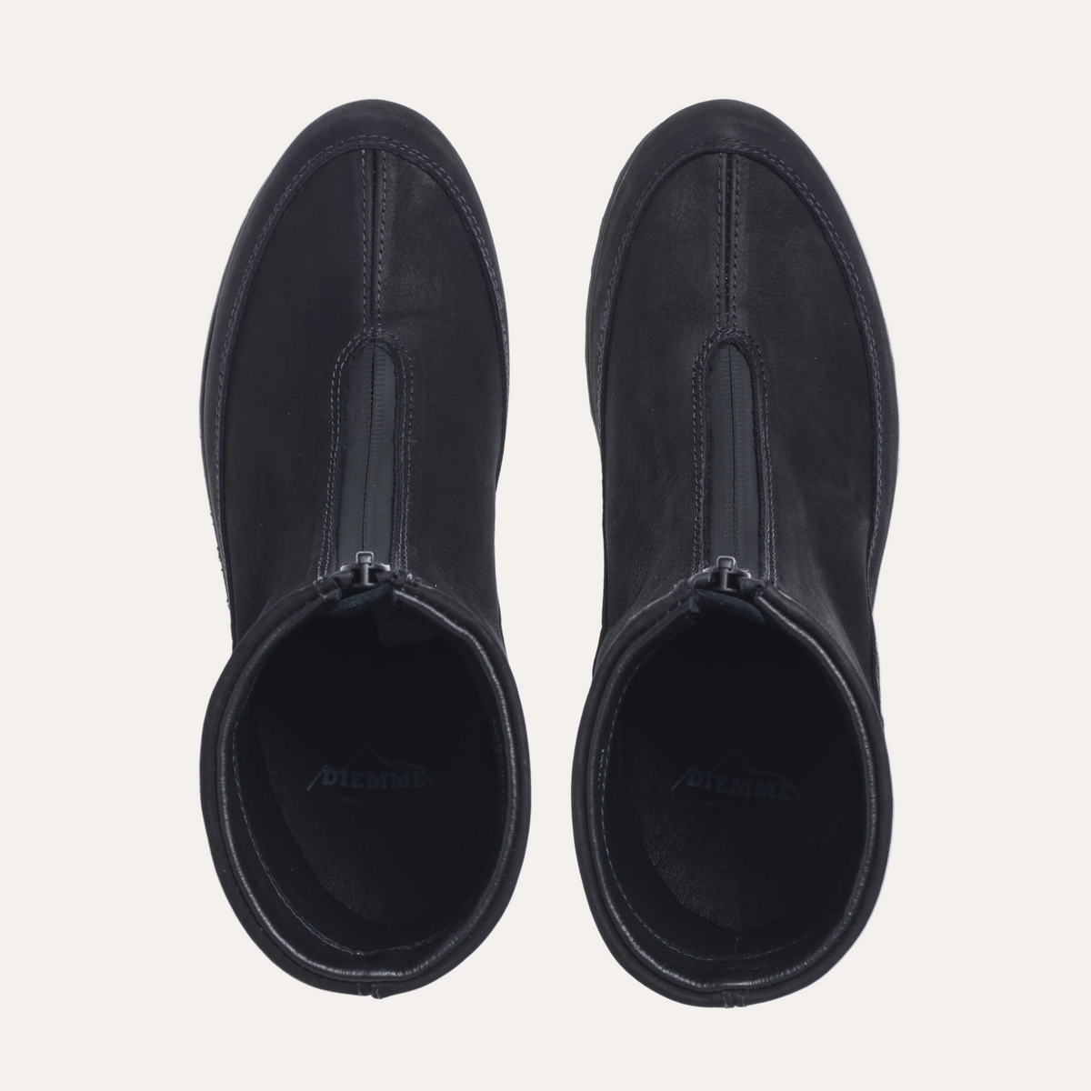 Este Black Nubuck