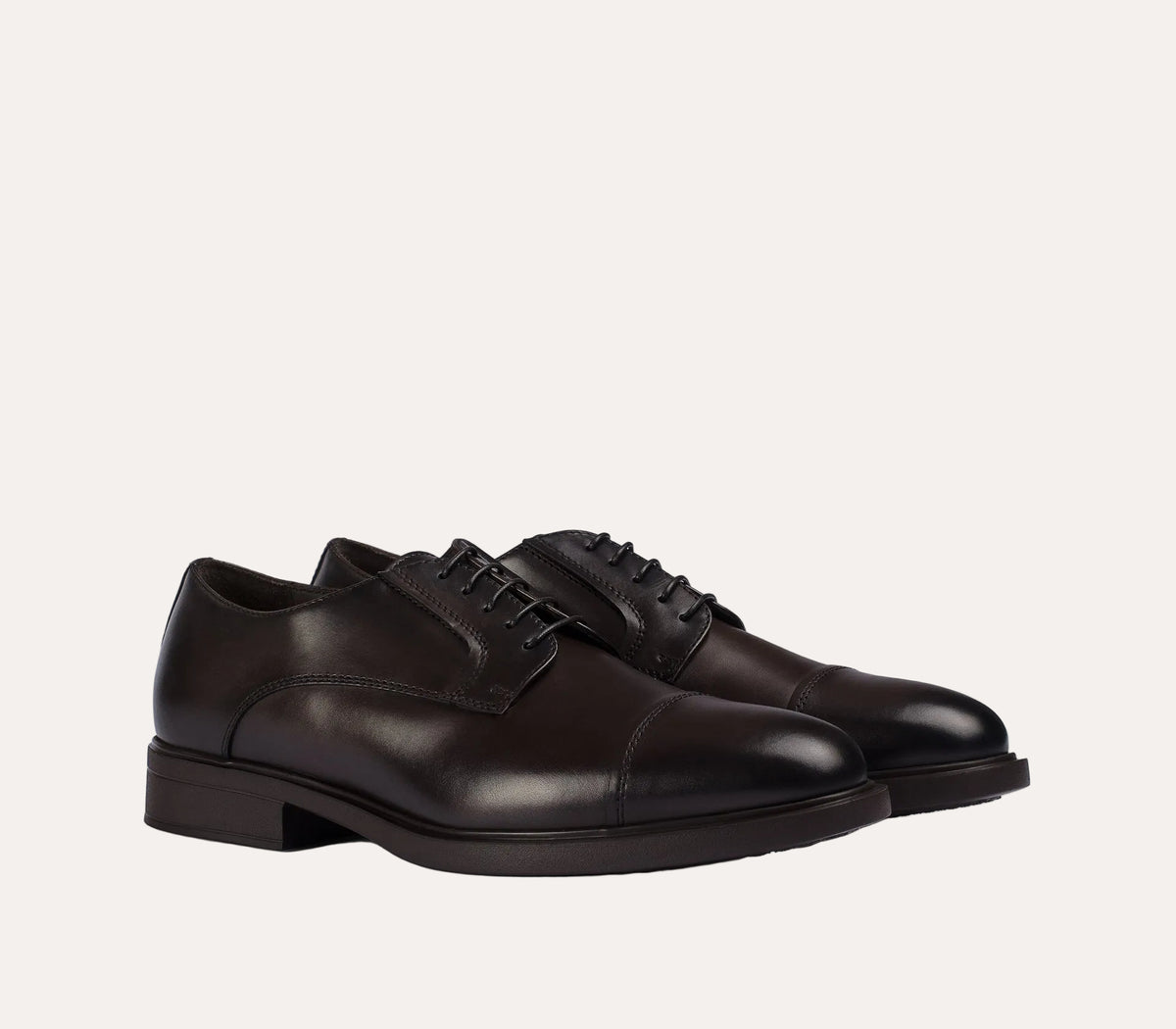 Doucal's Grained Derby Cap Toe Dark Brown - vinklet