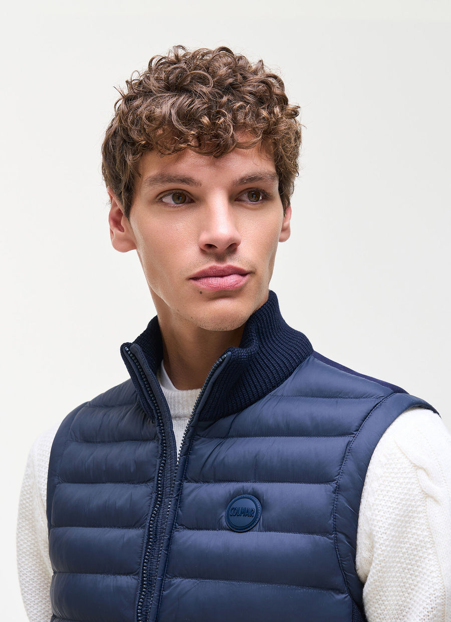 Gilet With Knit Inserts Navy Blue - modellbilde