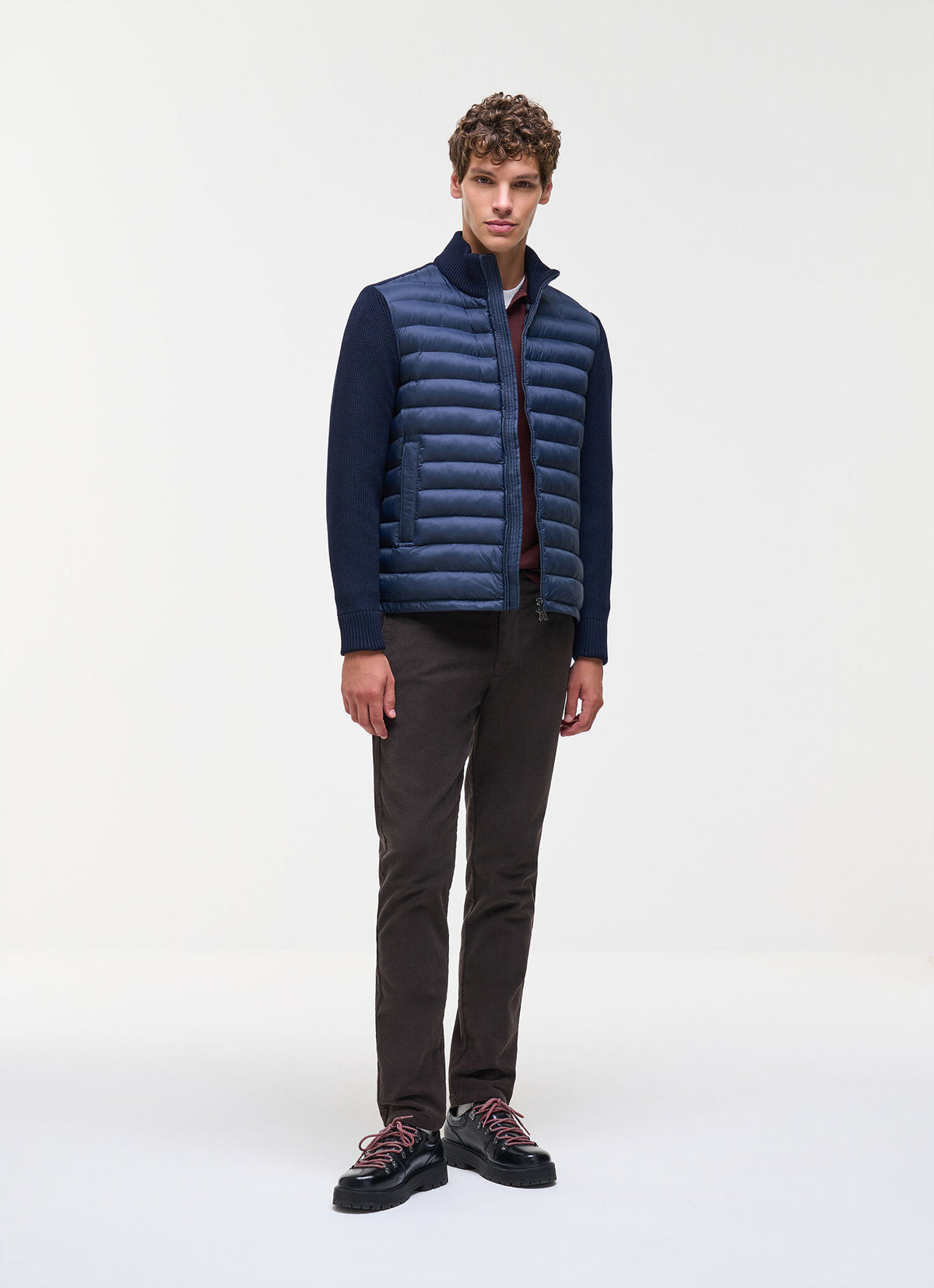 Hybrid Quilted Jacket Navy Blue - modellbilde