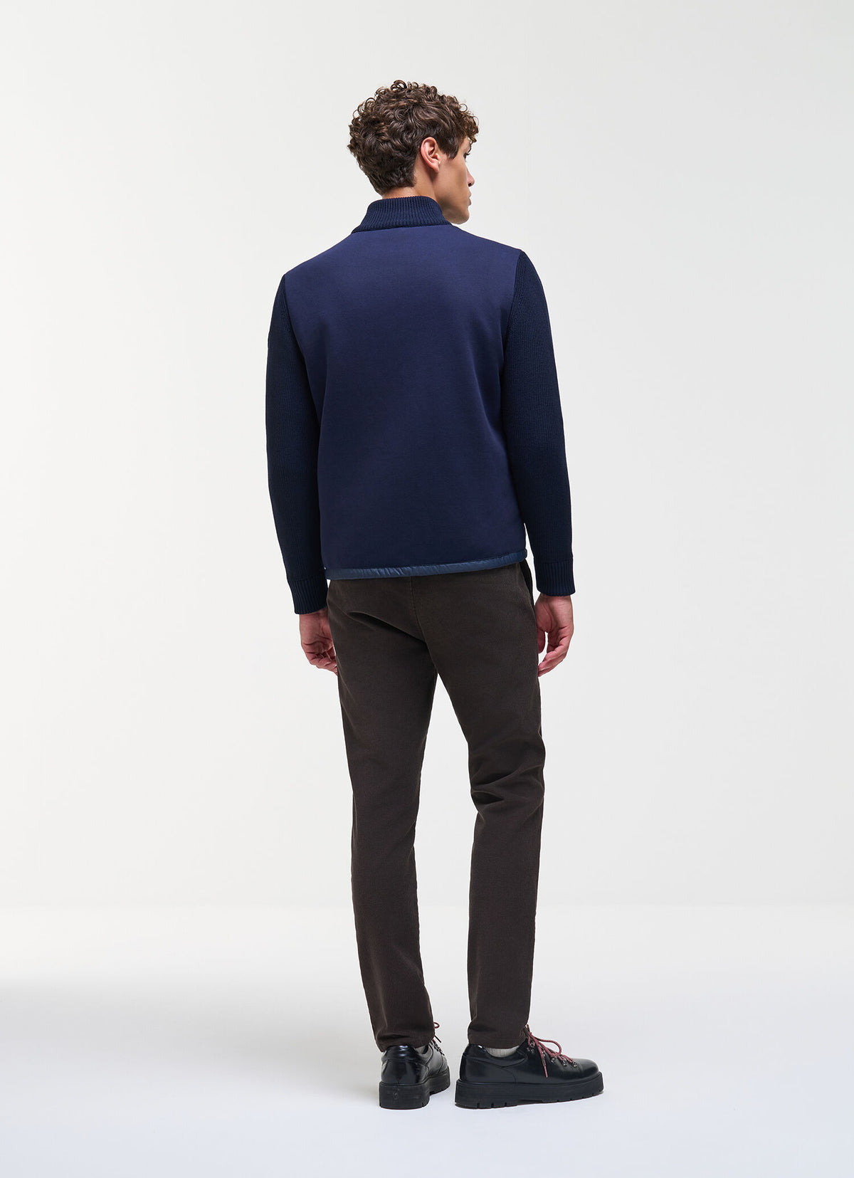 Hybrid Quilted Jacket Navy Blue - modellbilde