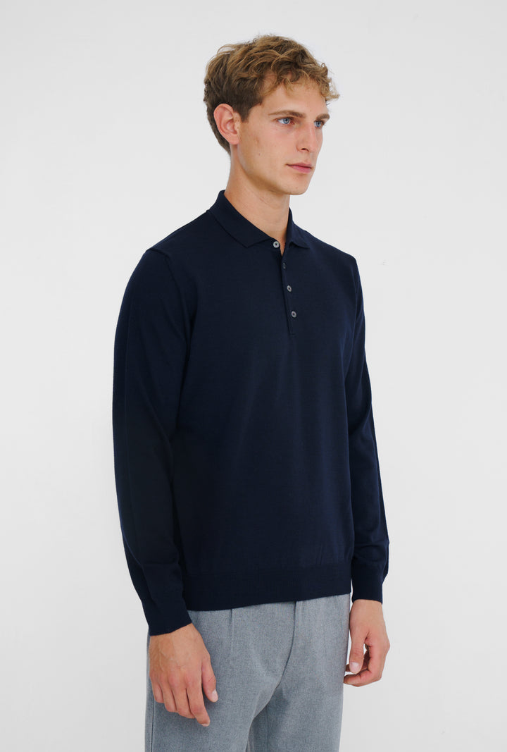 Polo Button Navy – modellbilde 2