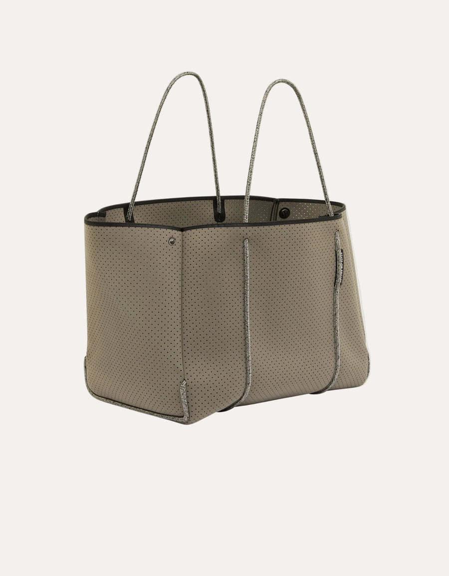 Escape Tote Smoke