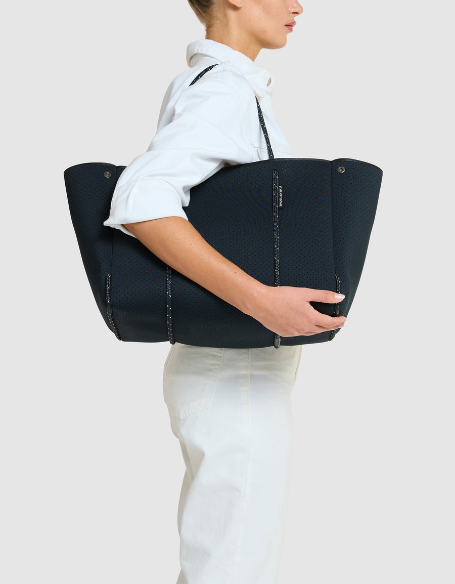 Escape Tote- Highlight Fleck Black