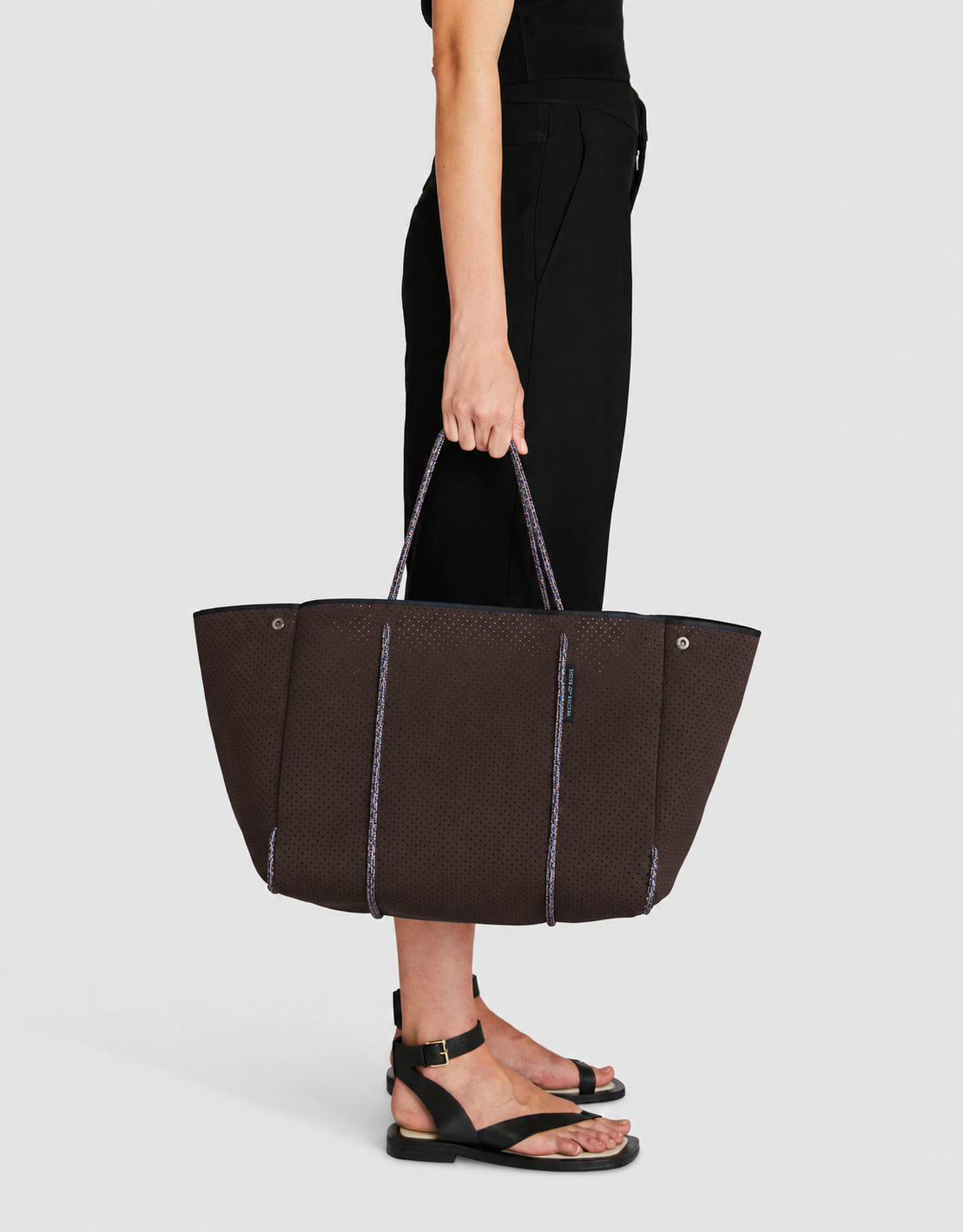 Escape Tote- Cacao/Electric Blue