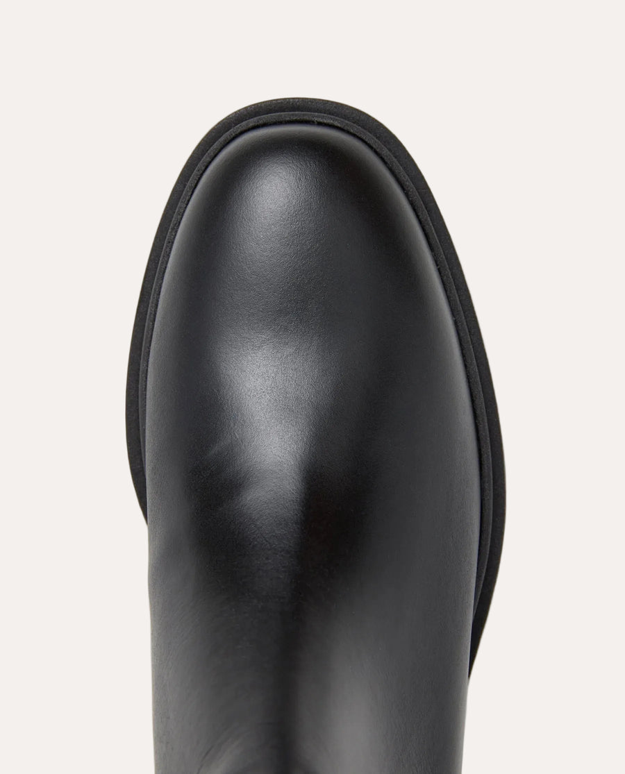 Fiona Leather Black - detalj tæ