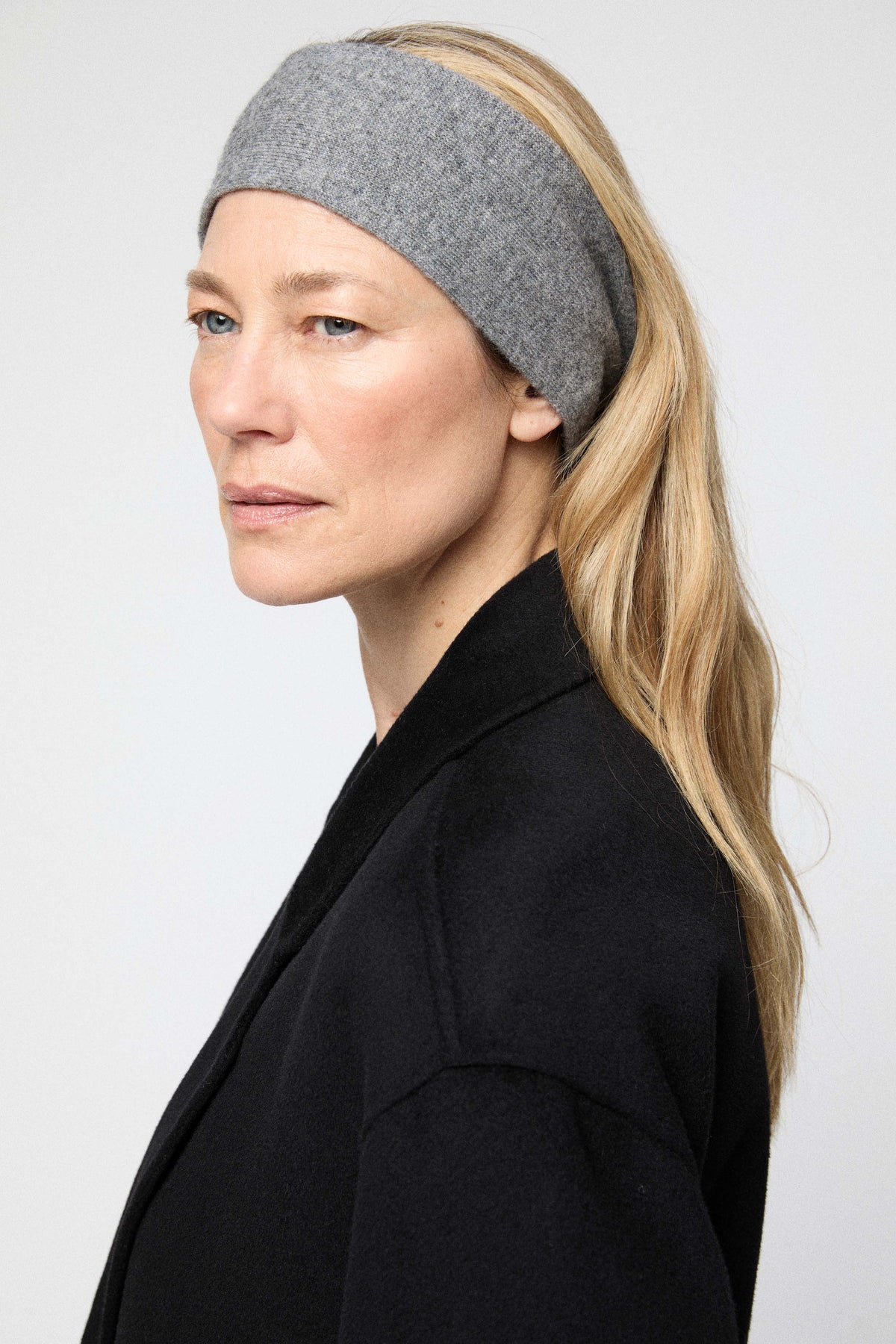 Cashmere Headband Gray Melange - modellbilde