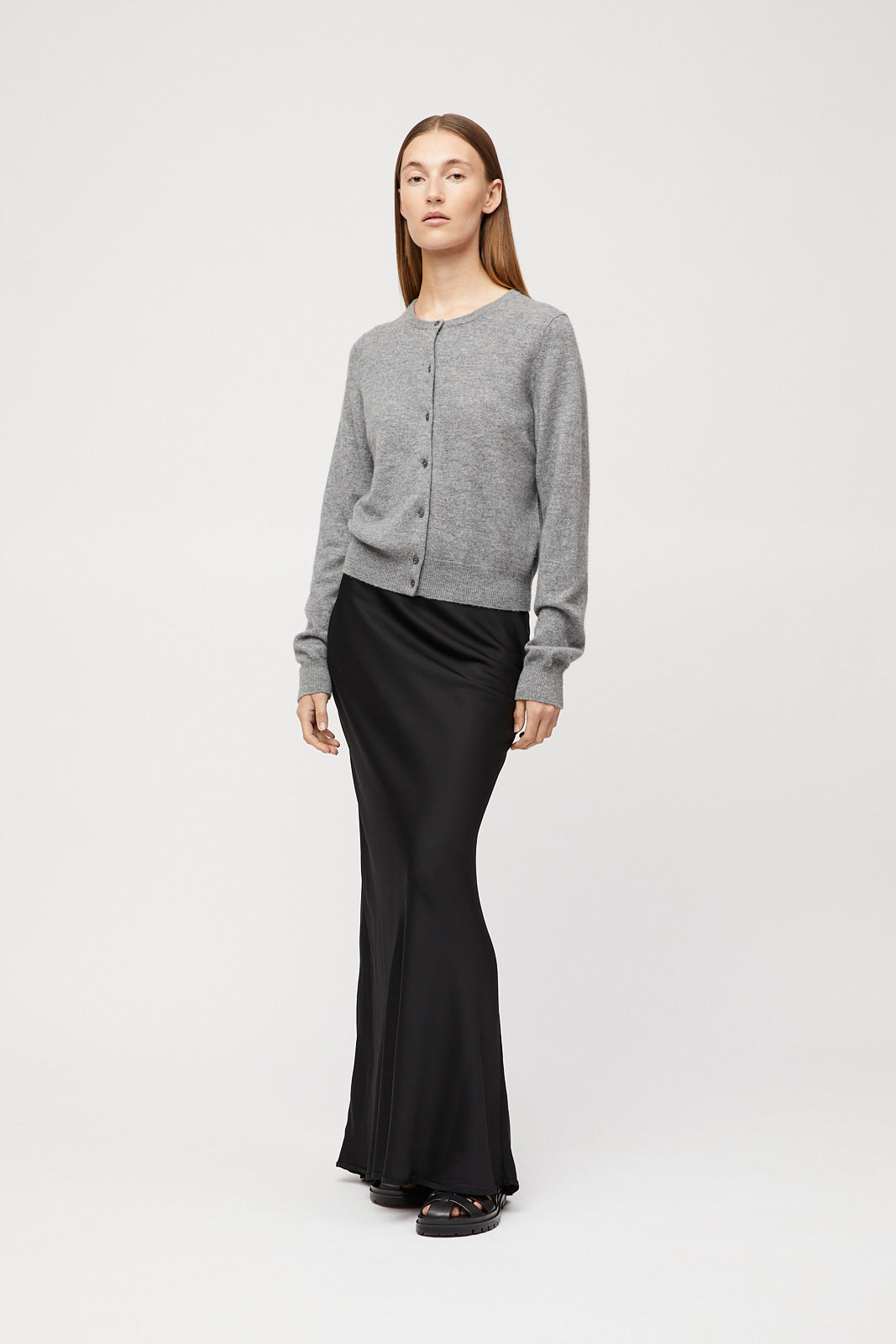 Classic Cashmere Cardigan Gray Melange - modellbilde