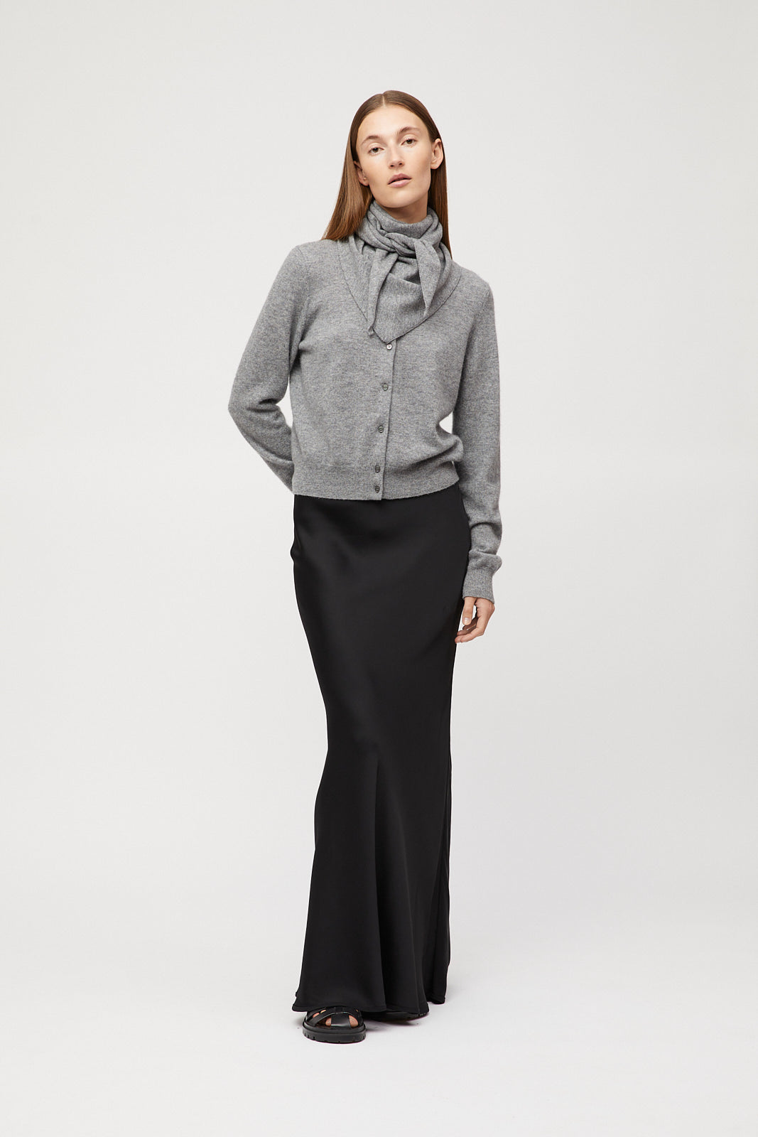 Classic Cashmere Cardigan Gray Melange - modellbilde