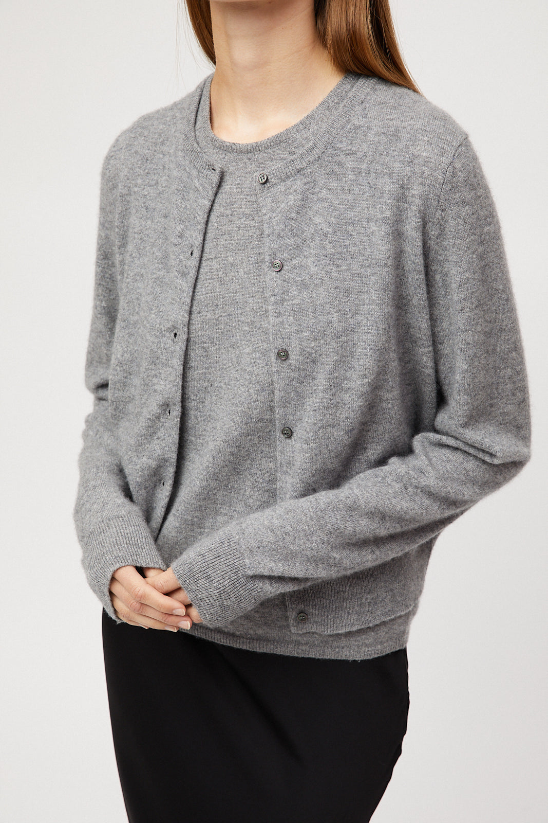 Classic Cashmere Cardigan Gray Melange - modellbilde