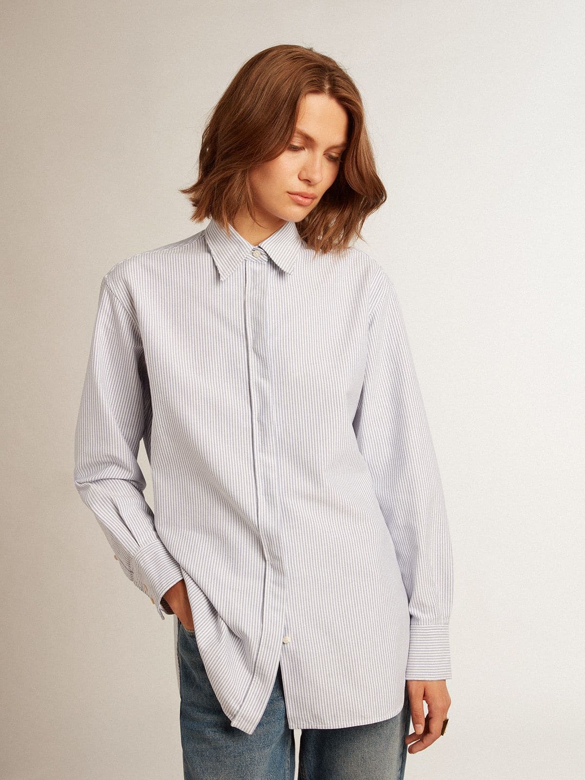 Golden W´s Boyfriend Shirt Striped Oxford Shirt – på modell