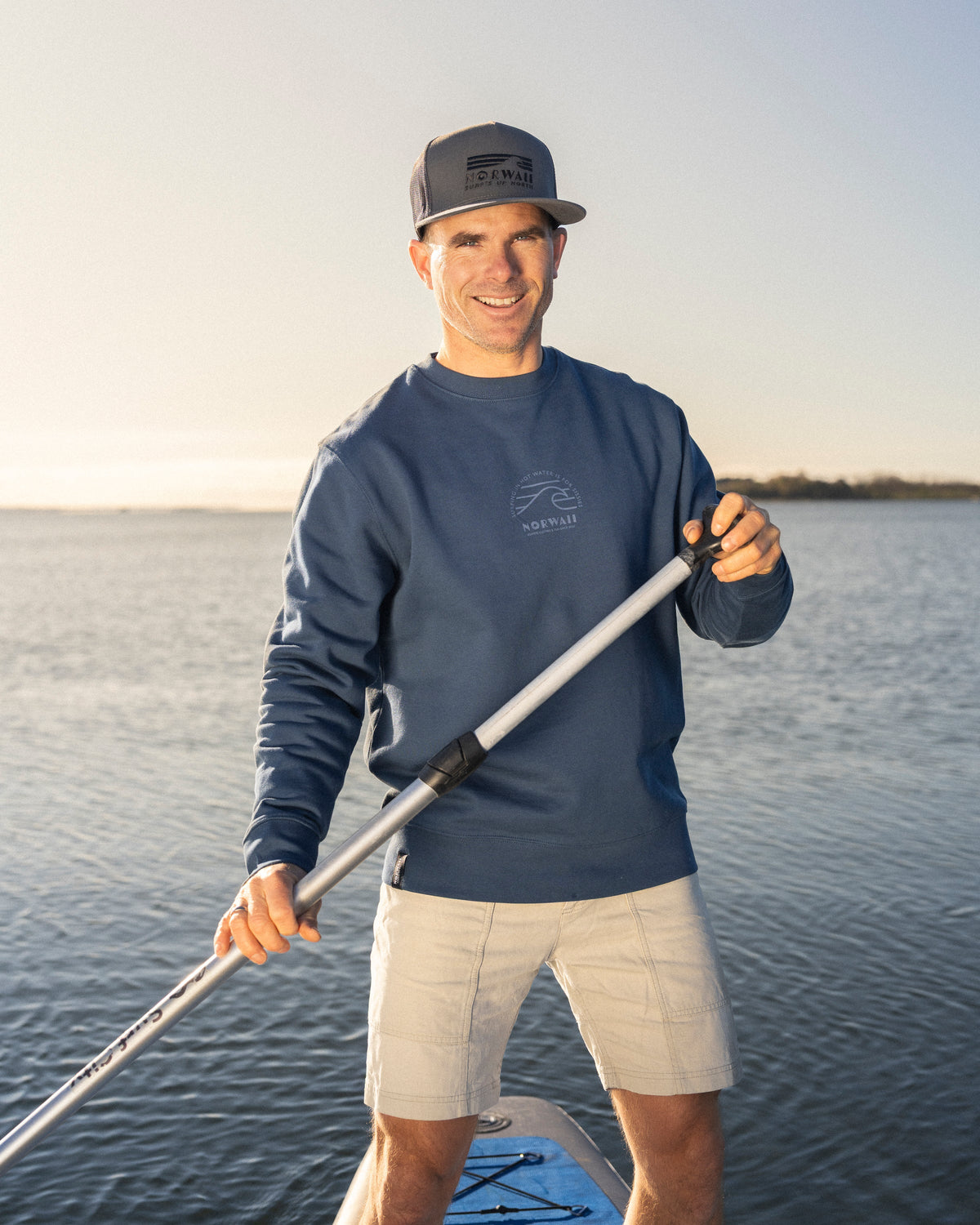 Circular Wave Sweater Pacific Blue fra Norwaii