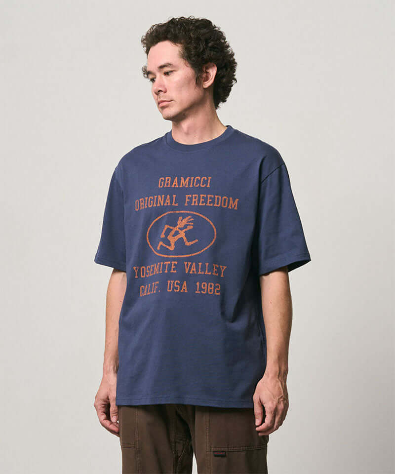 Yosemite Valley Tee Navy - modellbilde