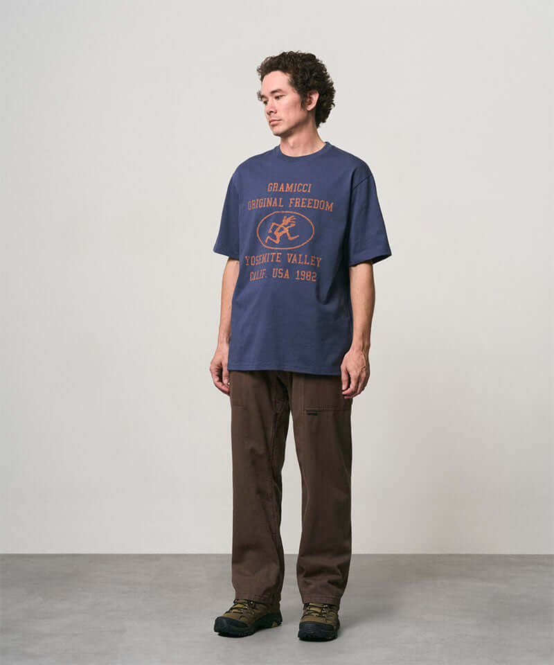 Yosemite Valley Tee Navy - modellbilde