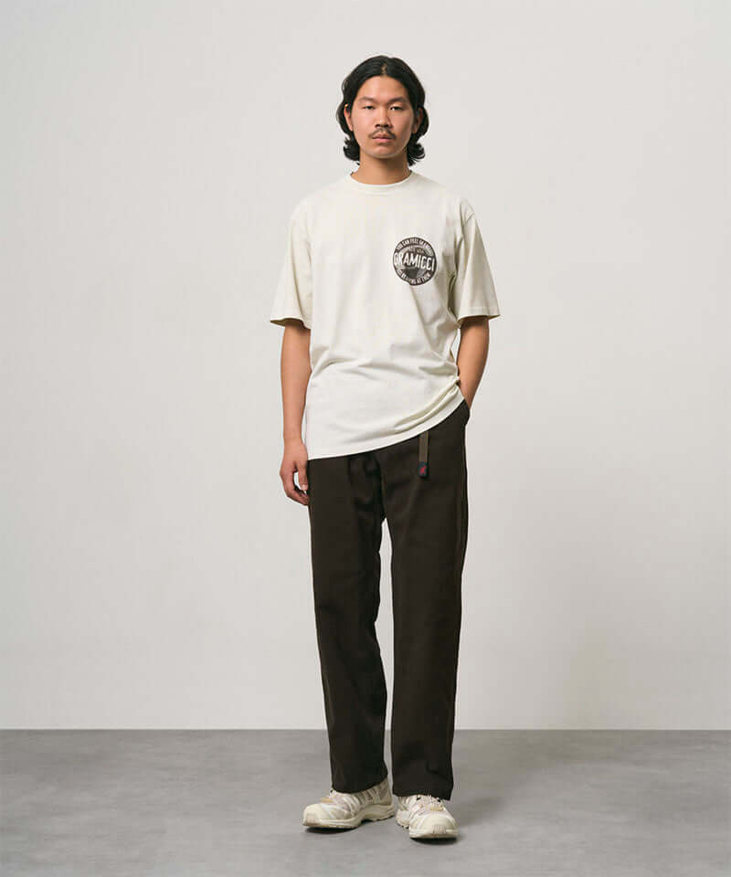 Icon Tee Pigment Dyed Natural Pigment - modellbilde