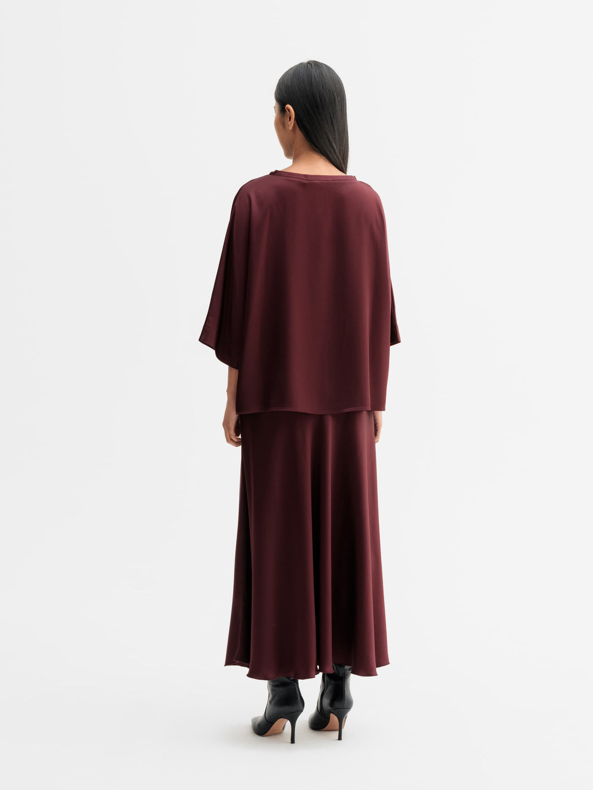 Hadi Satin Skirt Burgundy - Ahlvar Gallery
