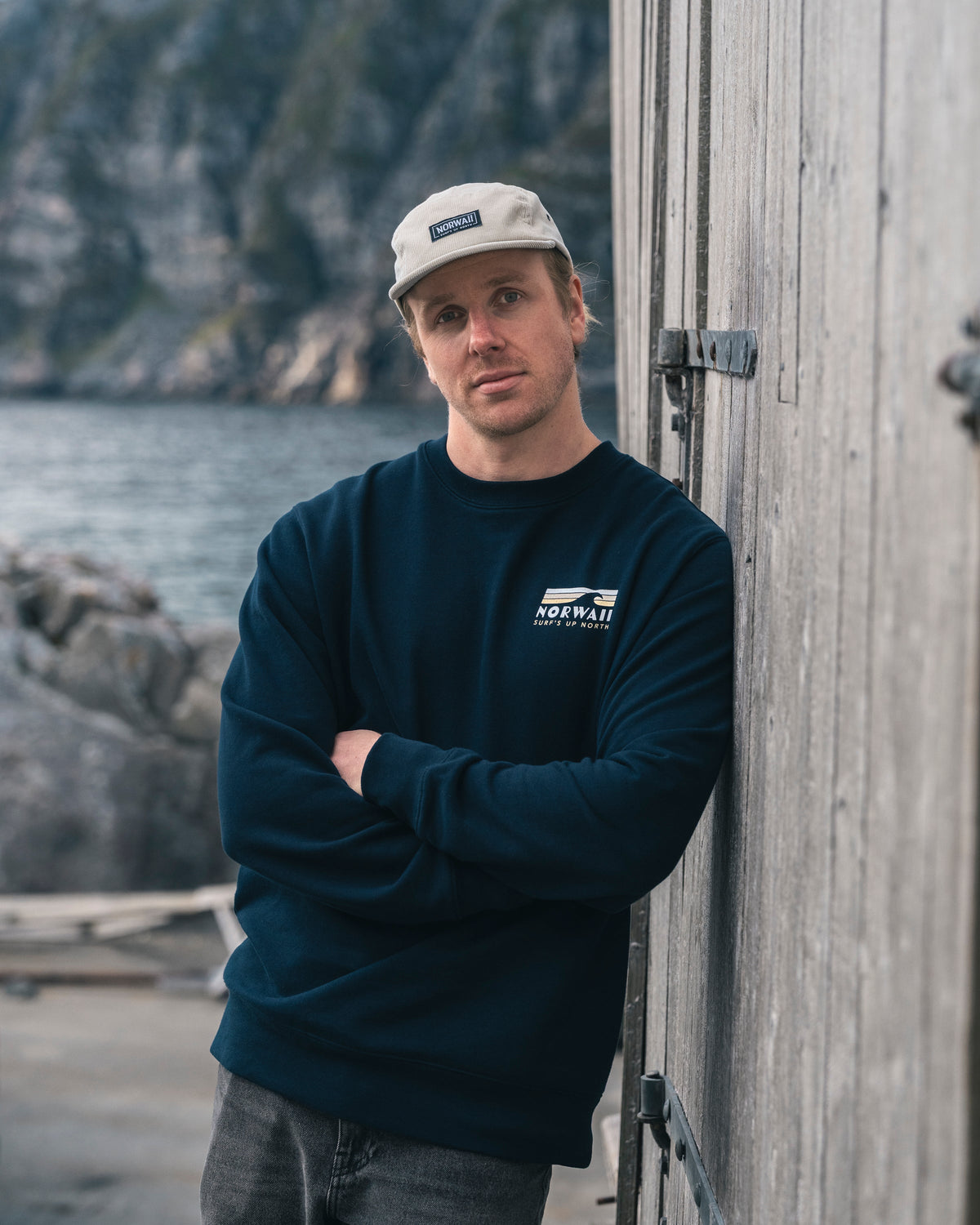 Surf's Up North Sweater Dyp Blå fra Norwaii