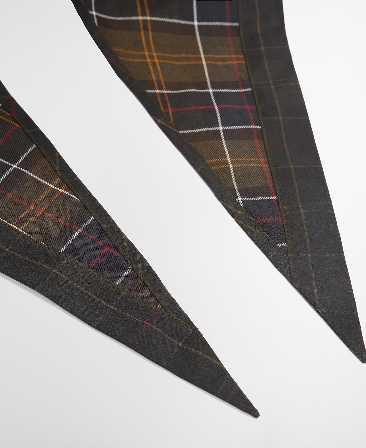 Barbour Arlene Headscarf Classic Tartan detalj