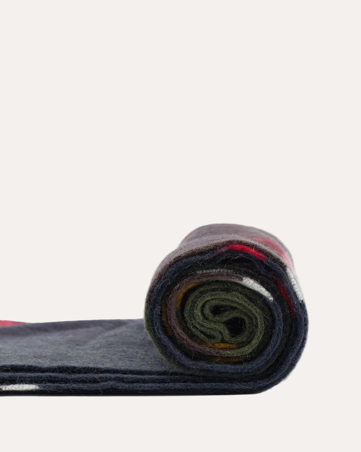 Rosefield Scarf Classic Tartan - packshot