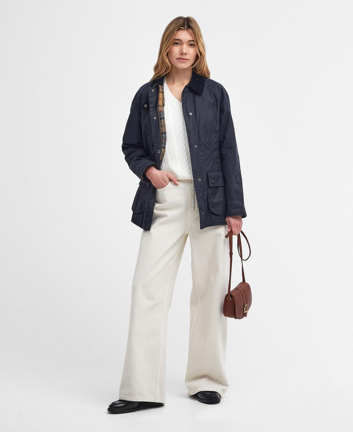 Beadnell Wax Jacket Navy - modellbilde