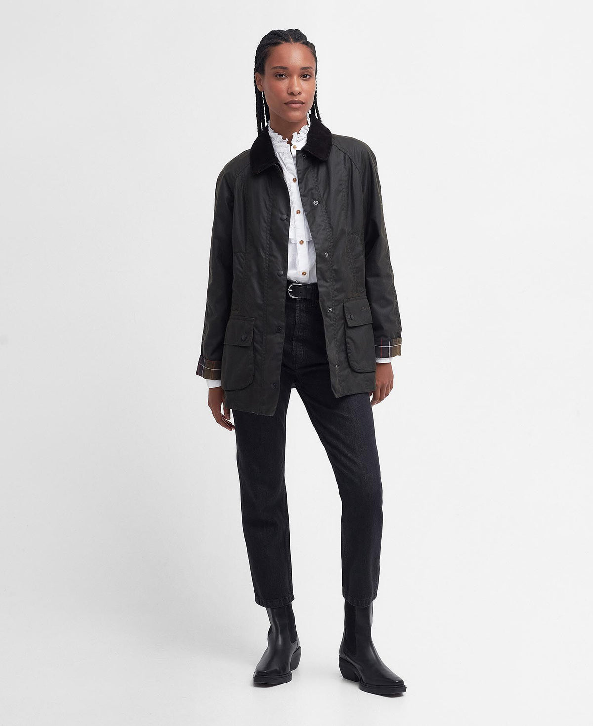Classic Beadnell Wax Jacket Olive - modellbilde