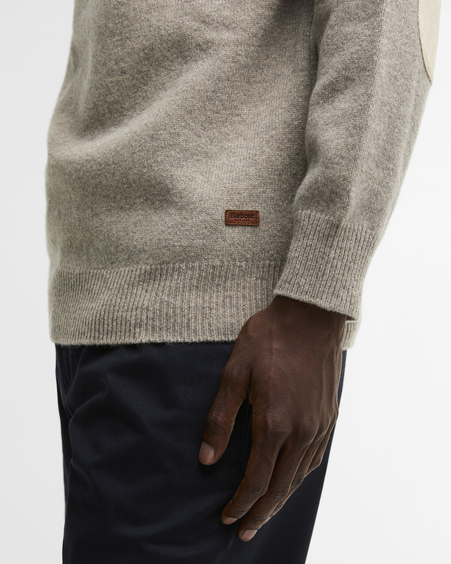 Essential Patch Crew Neck Sweater Stone - detaljbilde