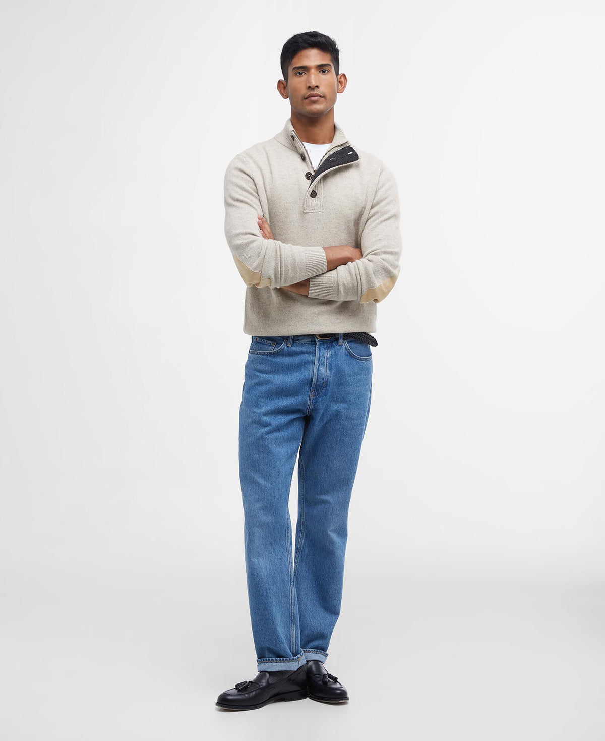 Essential Patch Half Zip Knitted Jumper Pearl - modellbilde stil