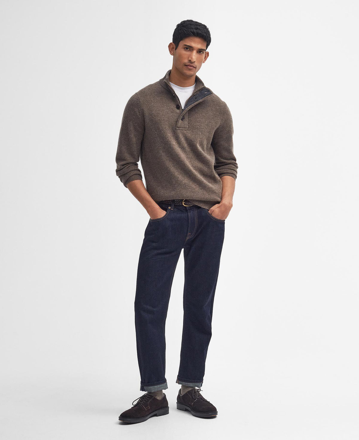 Essential Patch Half Zip Knitted Jumper Dark Stone - modellbilde get the look