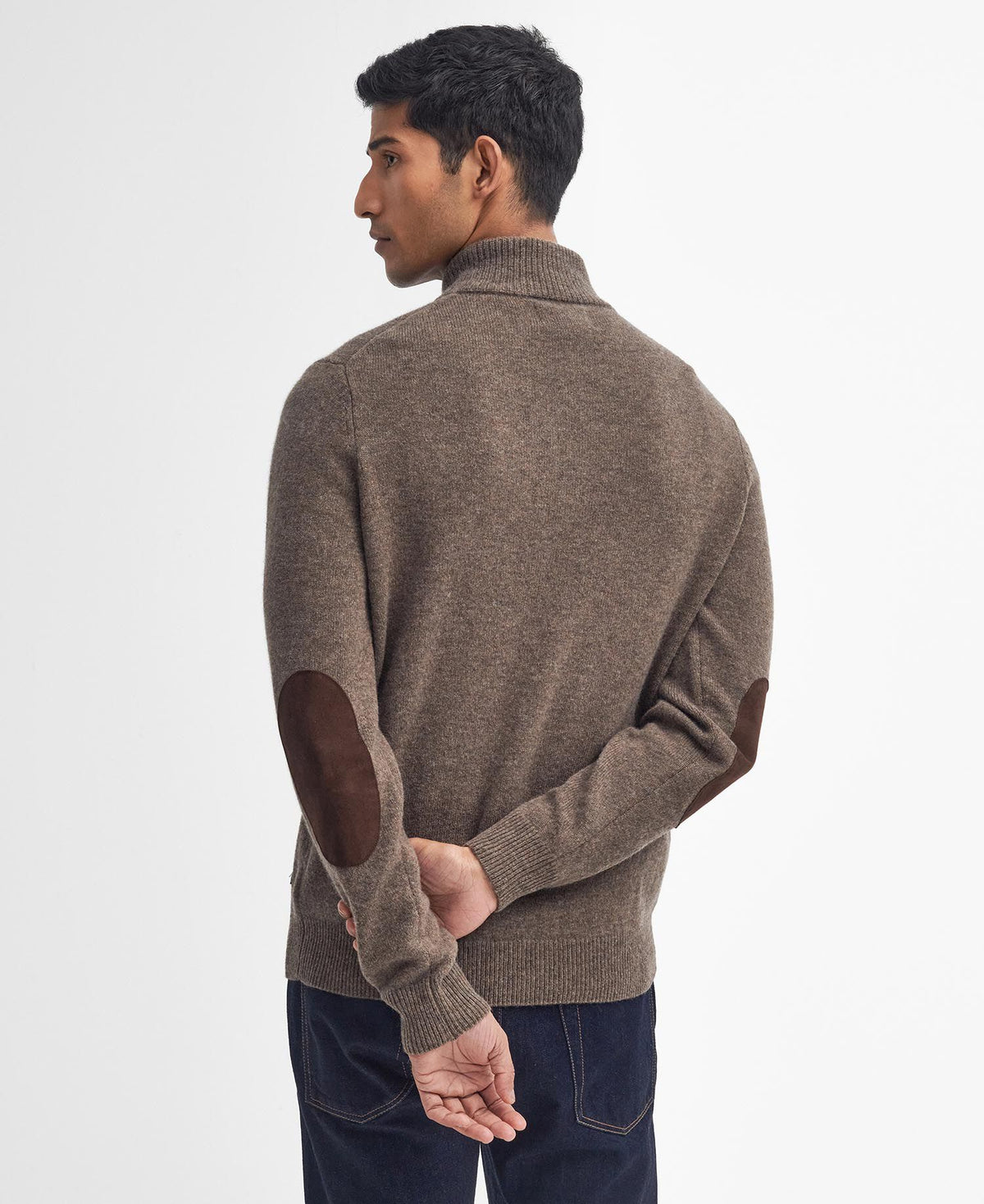Essential Patch Half Zip Knitted Jumper Dark Stone - modellbilde bak