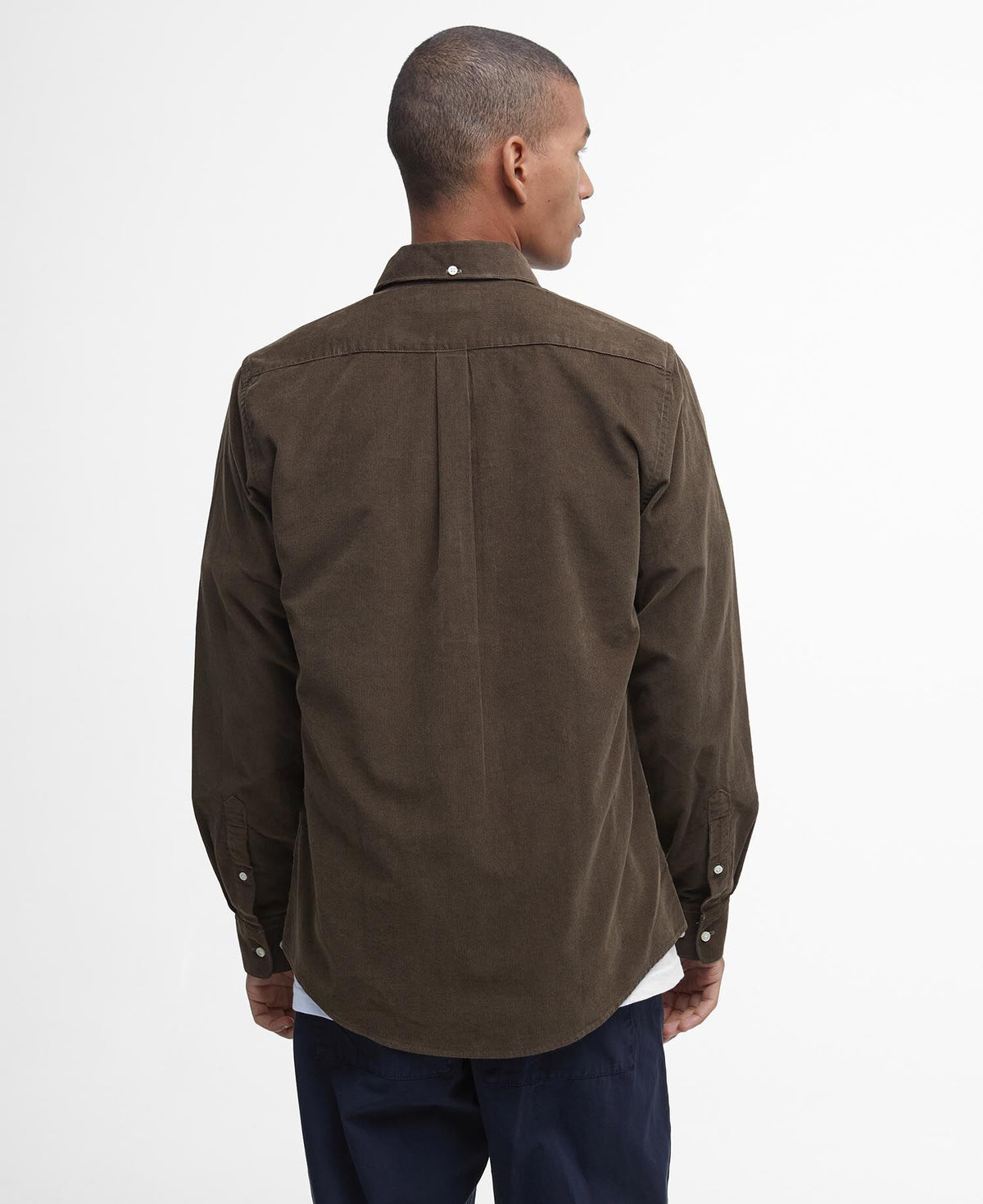 Barbour Ramsey Tailored Cord Shirt Brown - modellbilde bakfra