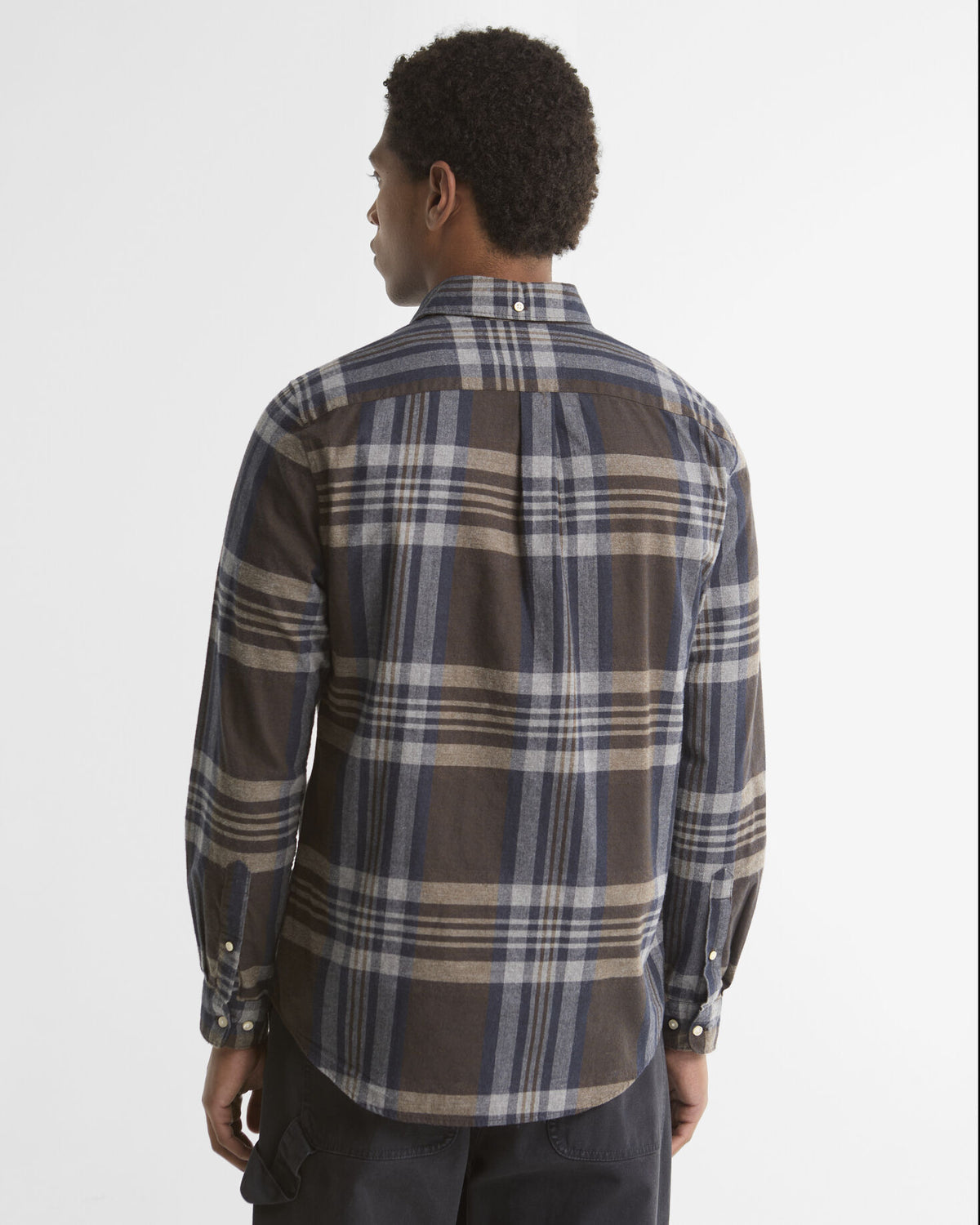 Dovedale Tailored Check Shirt Dark Sand - modellbilde bak
