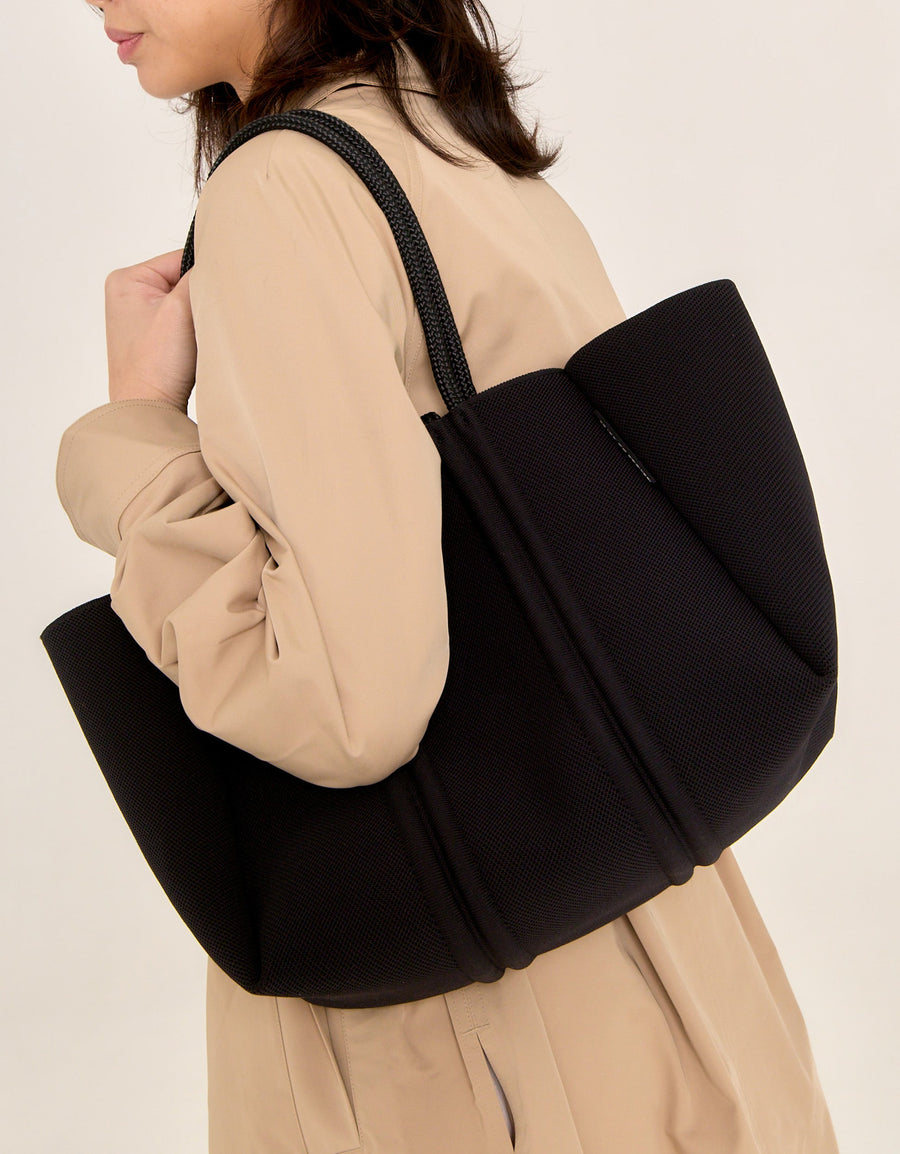 Meridian Midi Tote Black