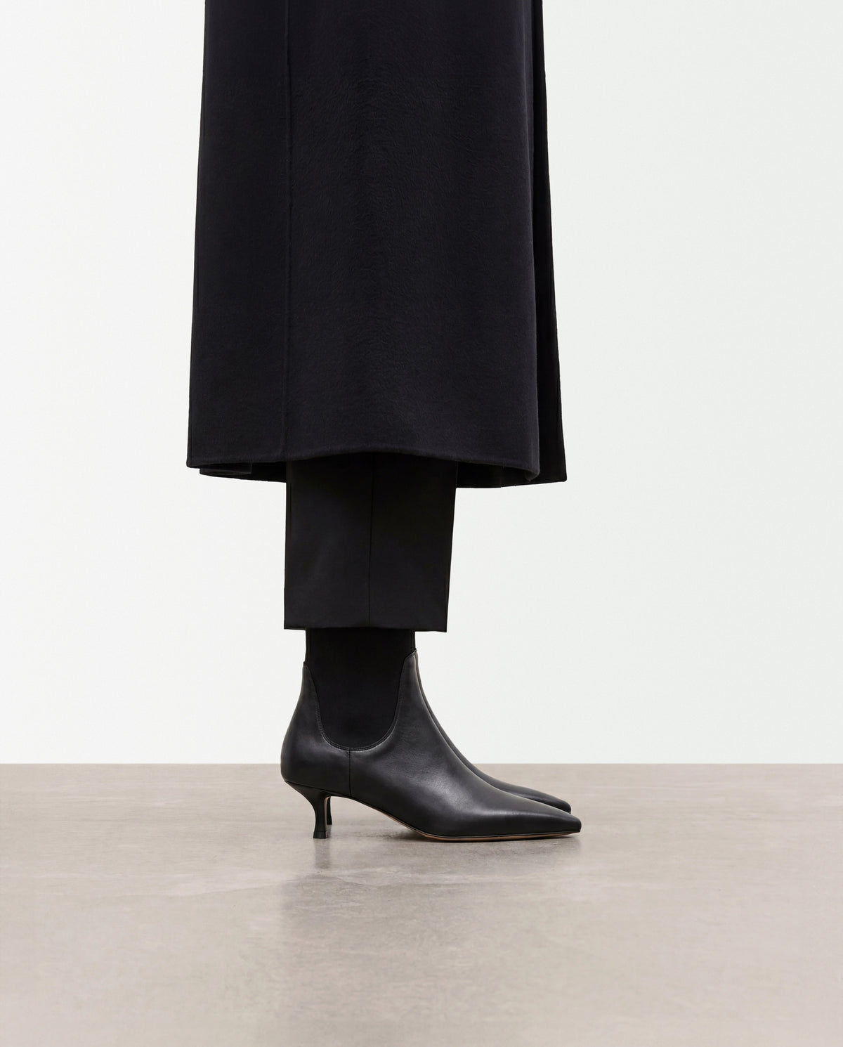 Monroe Leather Black - modellbilde