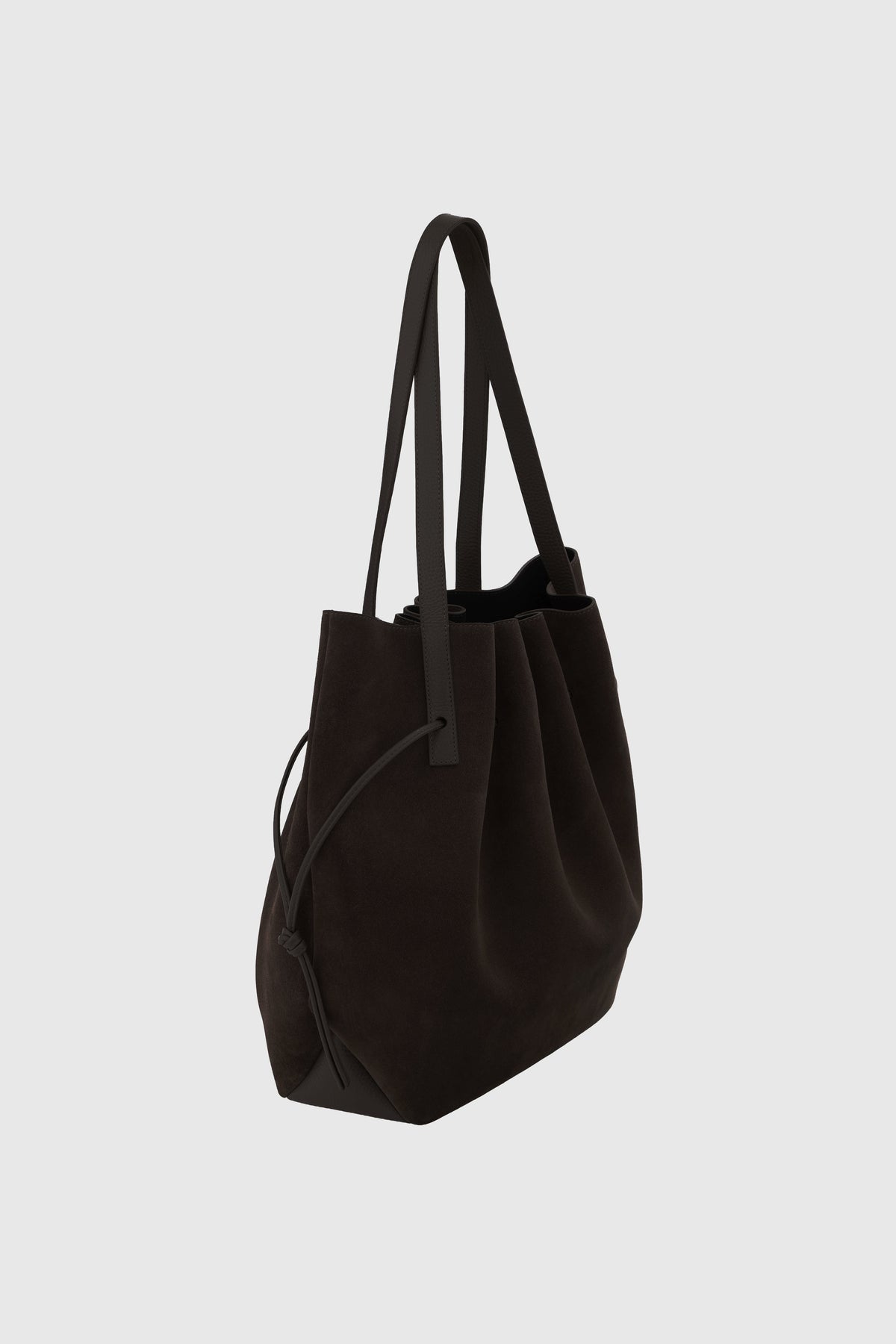 Scallop Tote Ganache Suede 02
