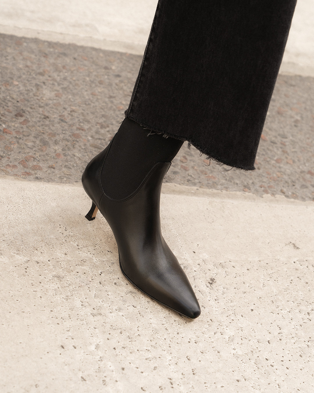 Monroe Leather Black - modellbilde