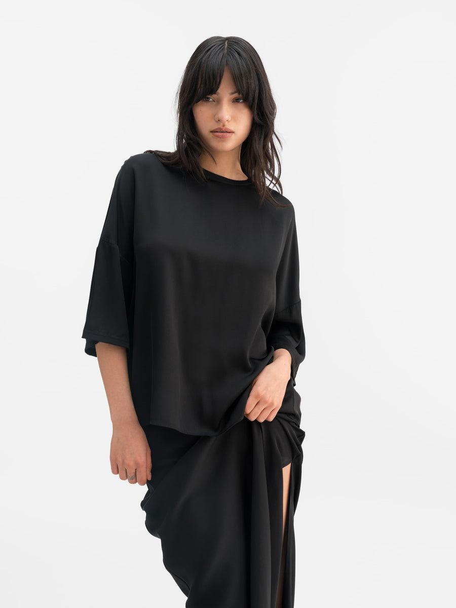 Thess Silk Tee Black