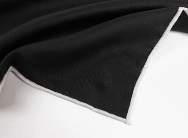 Embla Emblem Silk Scarf - Sort