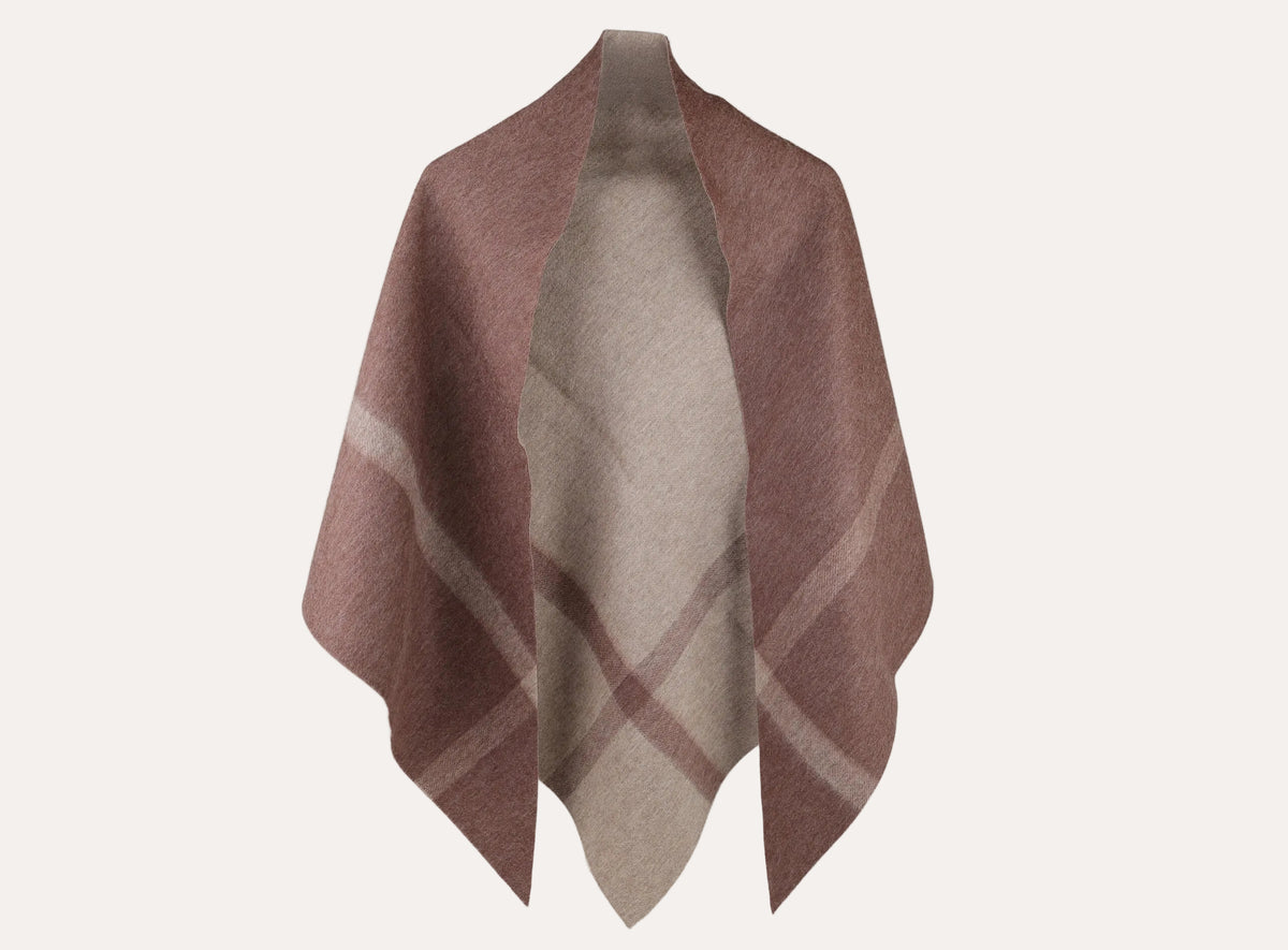 Nina Double Sided Wool Shawl Mørk Brun Nohr Studio packshot bakside