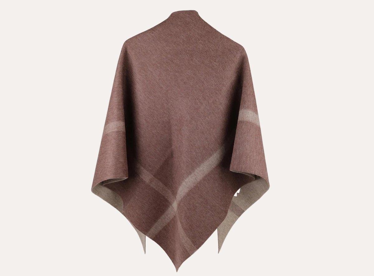 Nina Double Sided Wool Shawl Mørk Brun Nohr Studio packshot vrengt